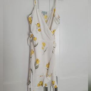 Veronica M wrap dress white with yellow tulip print